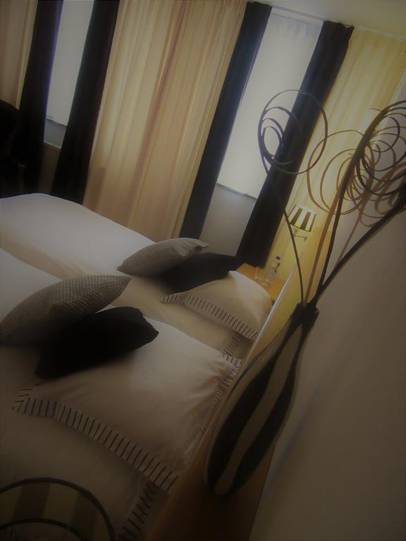 Chambres D'Hotes Rekko Maastricht Bagian luar foto